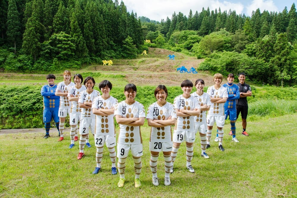 東京から1時間！54万人が参加する芸術祭を支える「就農型女子サッカーチーム」の力