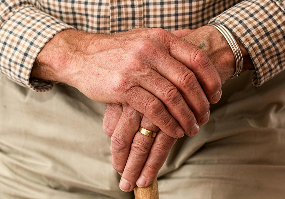 2024年には50歳以上の人口が「5割」今こそ向き合うべき高齢化問題とは？