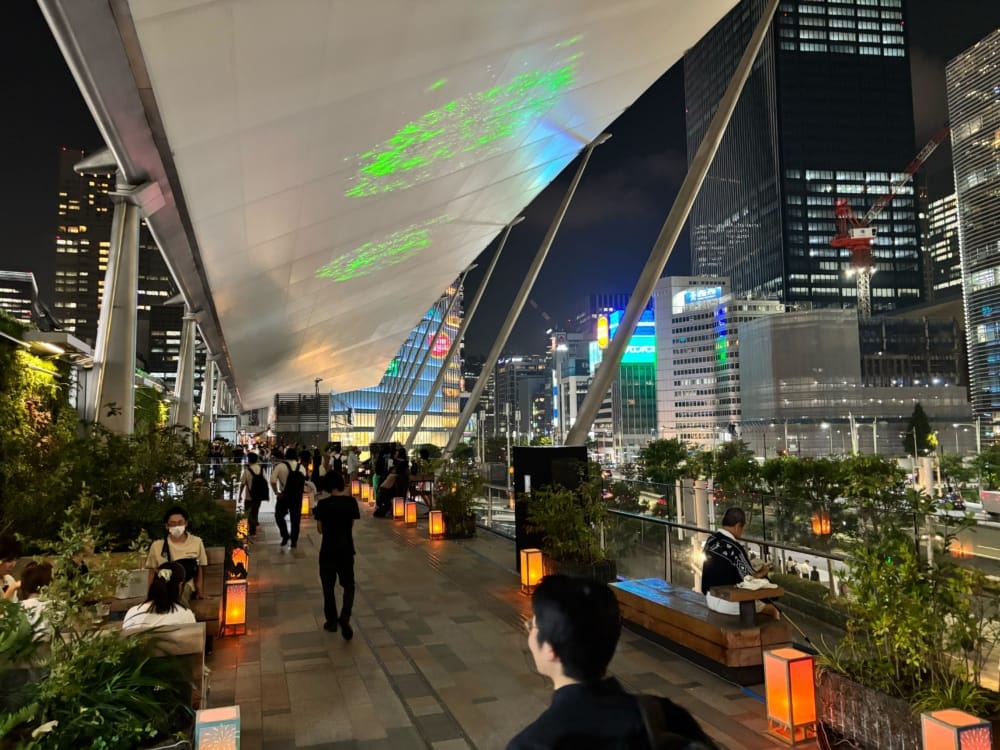 東京駅『宵路灯籠』の取り組み。縁日の賑わいを現代に再生し、持続可能な街へ